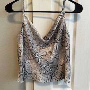 Forever 21 top, size S, no tag, worn once.